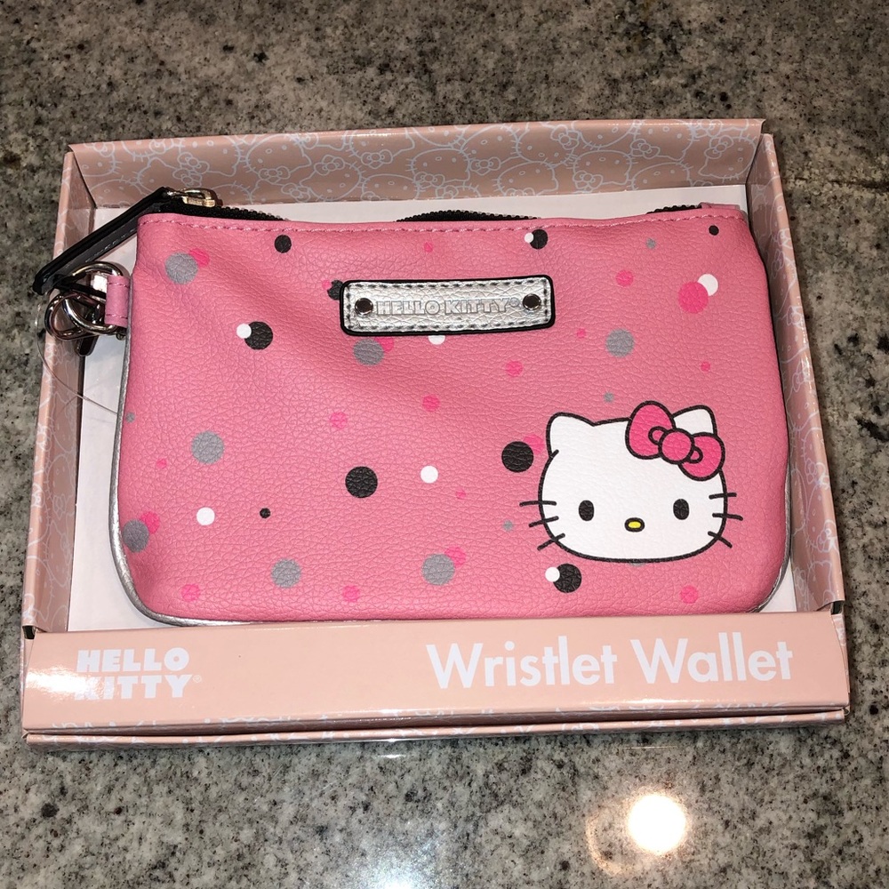 ✨NWT✨ Hello Kitty Wristlet Wallet - Picture 2 of 7